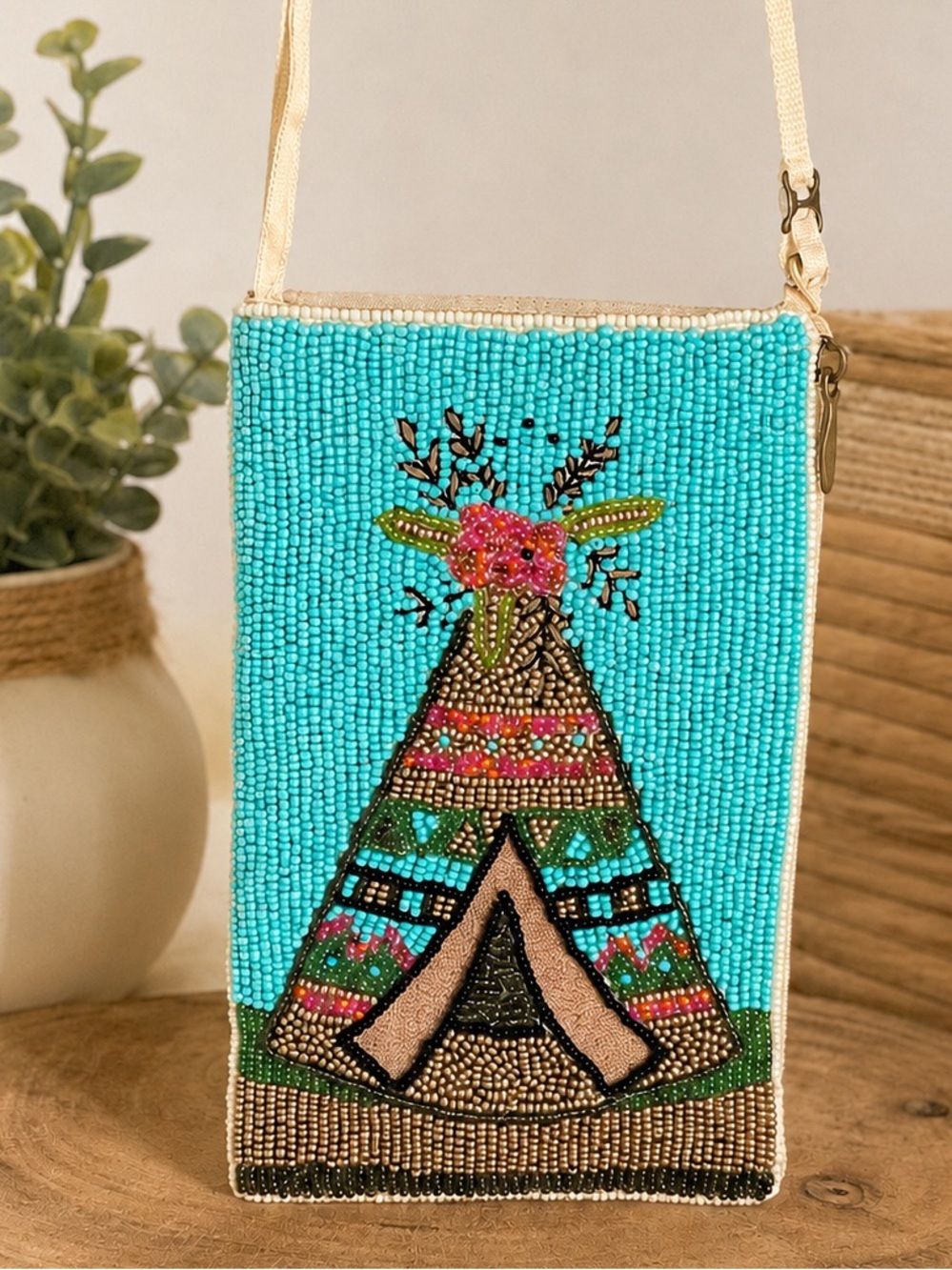 NWT Bamboo Trading Co Beaded Teepee Club Bag Crossbody Phone Bag Boho Western
